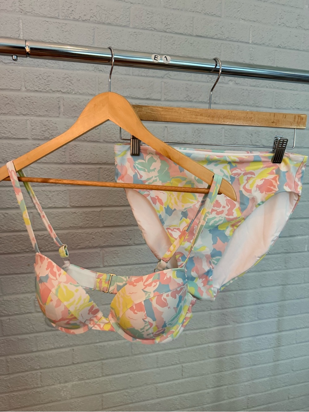 Victoria’s Secret Floral Pastel Set - Pastel Multi - Bottoms Large, Top 36C